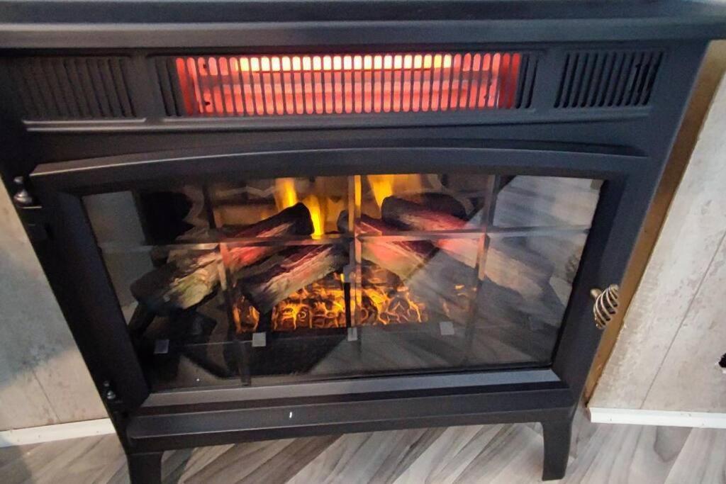 Perfect Combo Of Charm & Comfort- 2Bedroom Home Noblesville Εξωτερικό φωτογραφία
