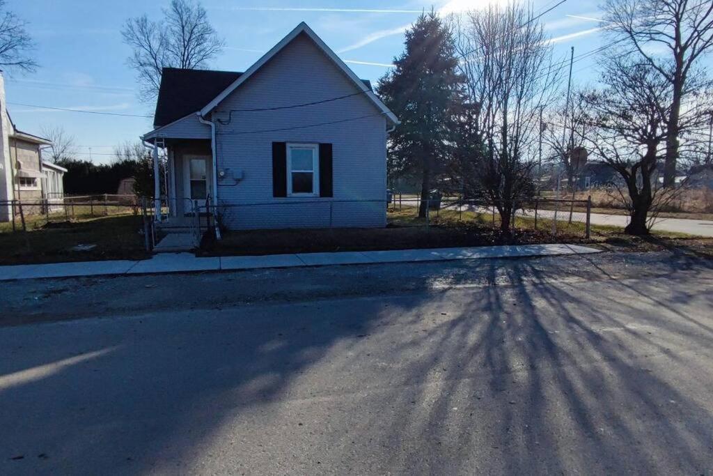 Perfect Combo Of Charm & Comfort- 2Bedroom Home Noblesville Εξωτερικό φωτογραφία