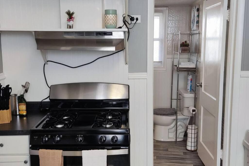 Perfect Combo Of Charm & Comfort- 2Bedroom Home Noblesville Εξωτερικό φωτογραφία