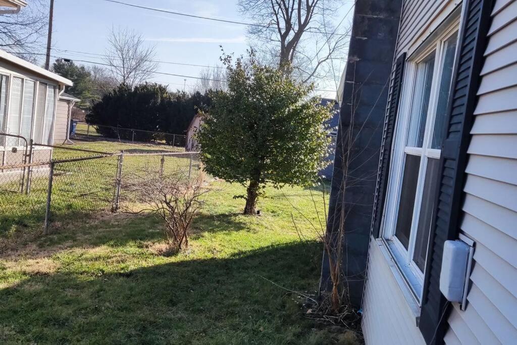Perfect Combo Of Charm & Comfort- 2Bedroom Home Noblesville Εξωτερικό φωτογραφία